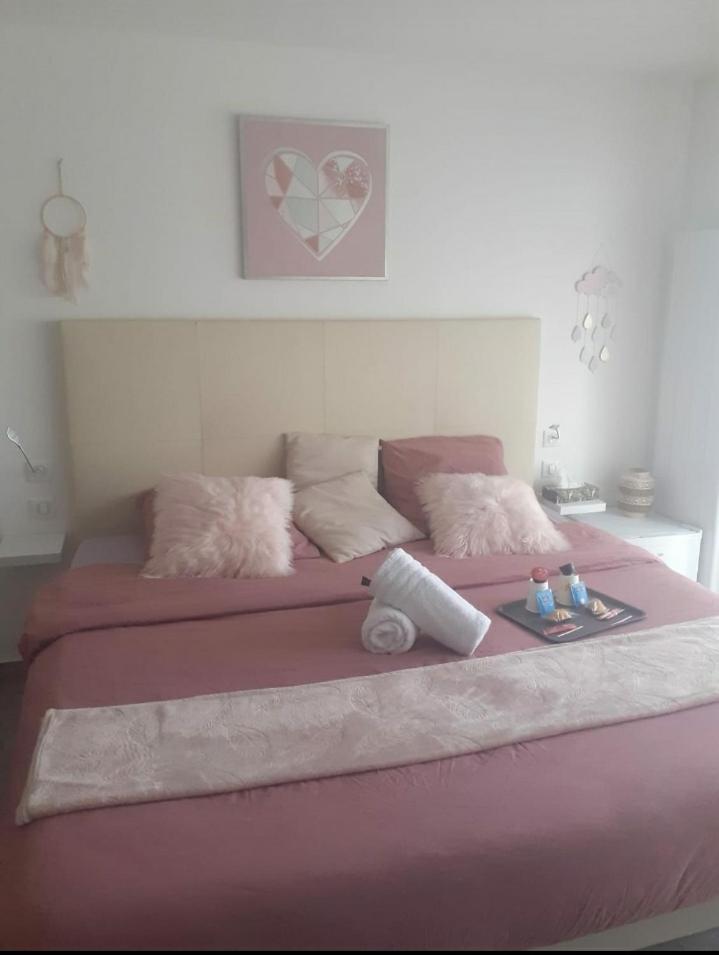 Love Room Seduction Tremblay-en-France Экстерьер фото